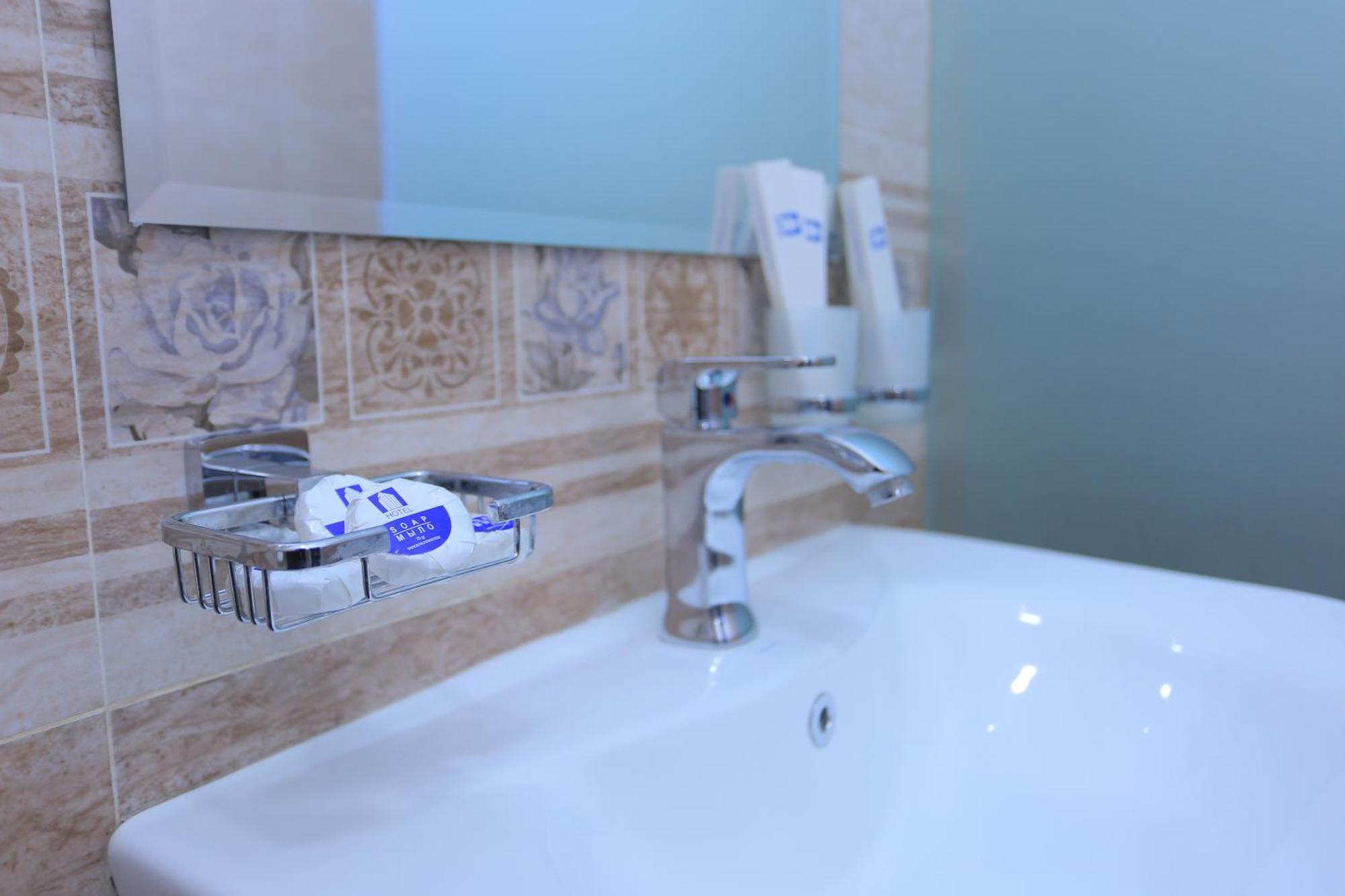 Hayot Plaza Hotel Yunusobod Buitenkant foto